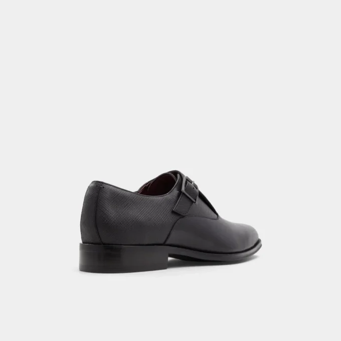 Elegante mocassino con fibbia Elegante mocassino con fibbia