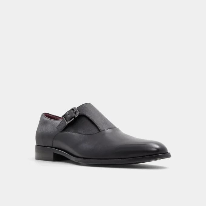 Elegante mocassino con fibbia Elegante mocassino con fibbia