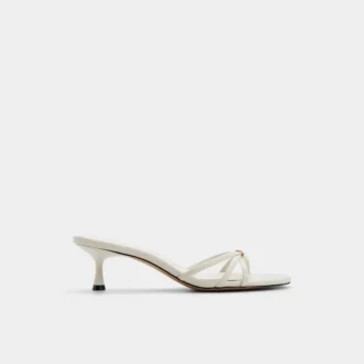 Madalyn Mule con tacco basso, Tacco basso
