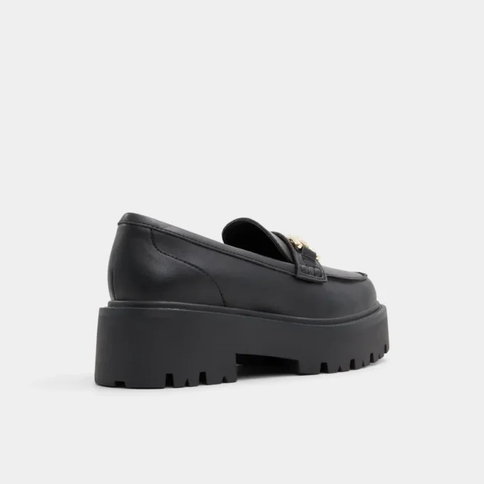 Mocassino Oneameth, suola con tacchetti Mocassino Oneameth, suola con tacchetti