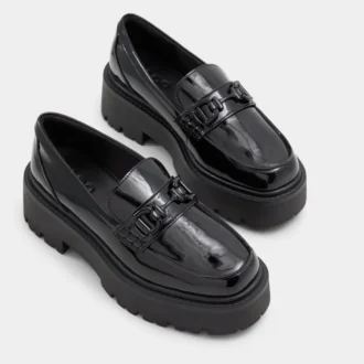 Mocassino Oneameth, suola con tacchetti