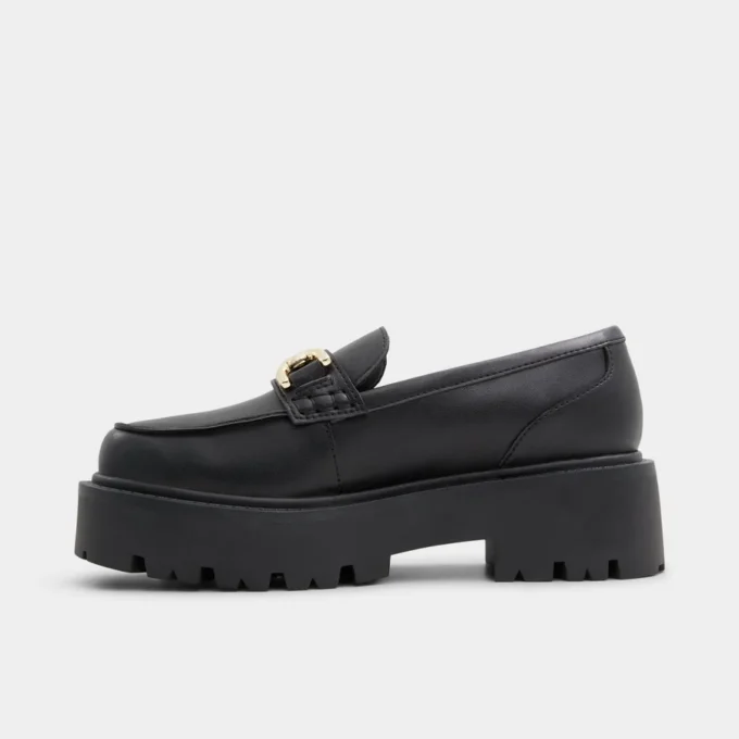 Mocassino Oneameth, suola con tacchetti Mocassino Oneameth, suola con tacchetti