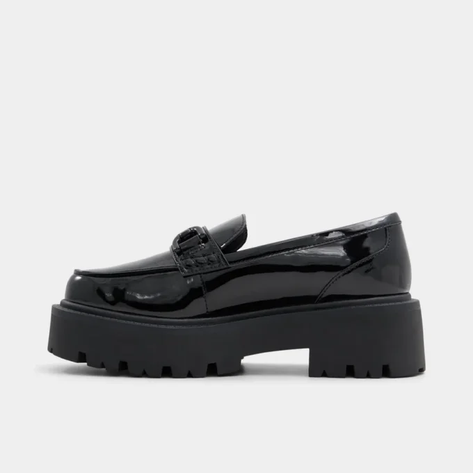 Mocassino Oneameth, suola con tacchetti Mocassino Oneameth, suola con tacchetti