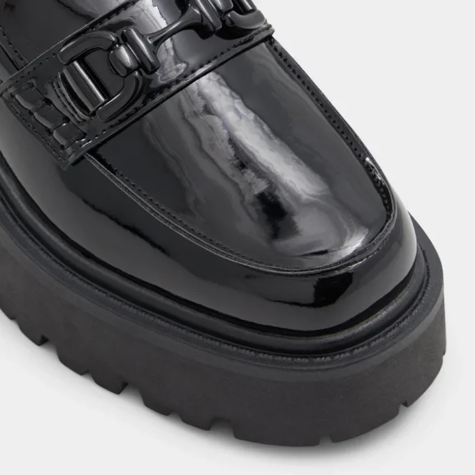 Mocassino Oneameth, suola con tacchetti Mocassino Oneameth, suola con tacchetti