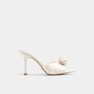 mule con tacco rosalina tacco a spillo 1 1 330x330 - Mule con tacco Rosalina, tacco a spillo