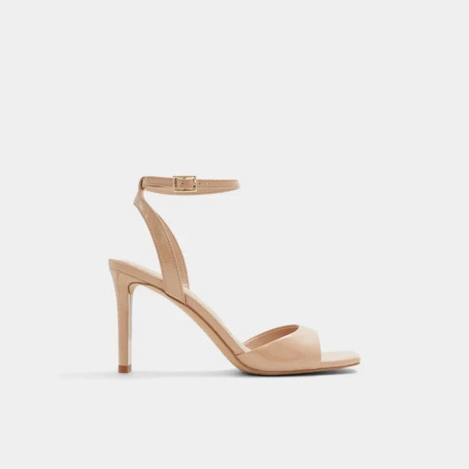 Sake Sandalo con tacco e cinturini Sake Sandalo con tacco e cinturini