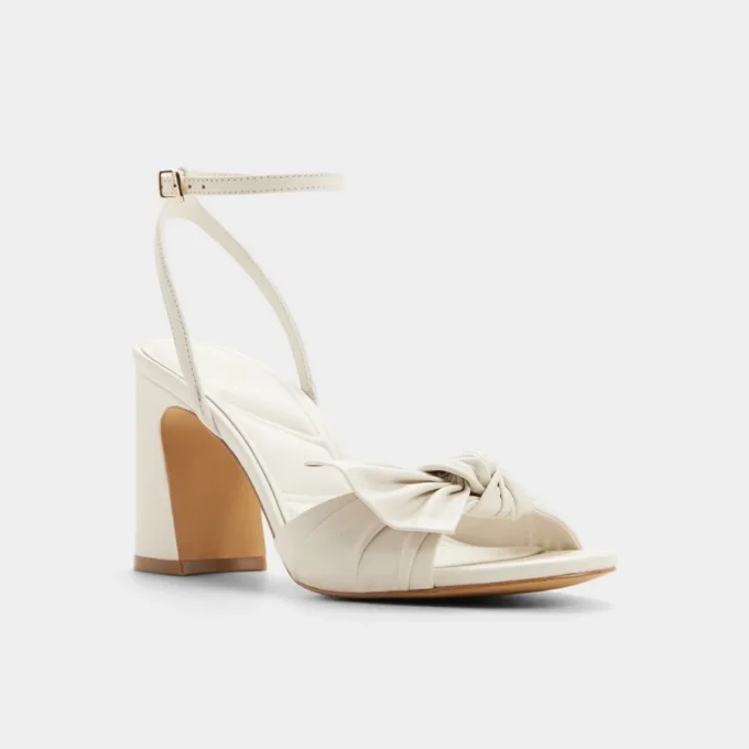 Sandalo con tacco largo e cinturini Angelknot