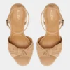 Sandalo con tacco largo e cinturini Angelknot