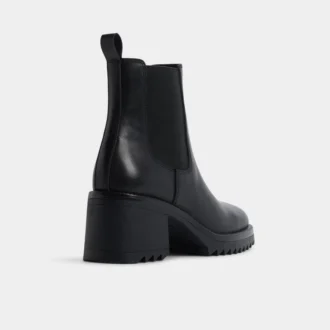 Stivaletto Chelsea Anneliese, suola con tacchetti