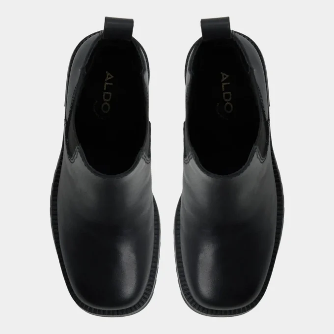 Stivaletto Chelsea Anneliese, suola con tacchetti Stivaletto Chelsea Anneliese, suola con tacchetti